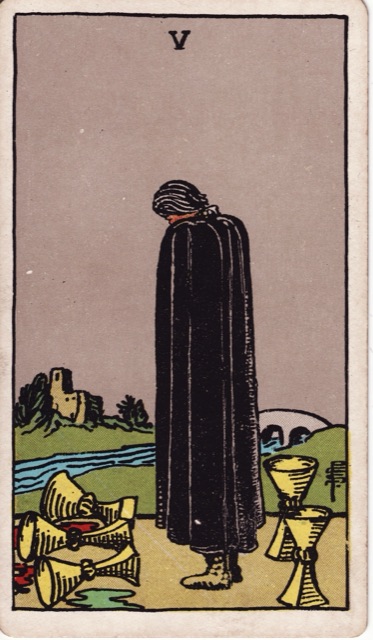 Cinco de Copas: significado en el Tarot