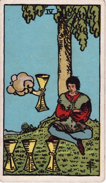 Cuatro de Copas: significado en el Tarot